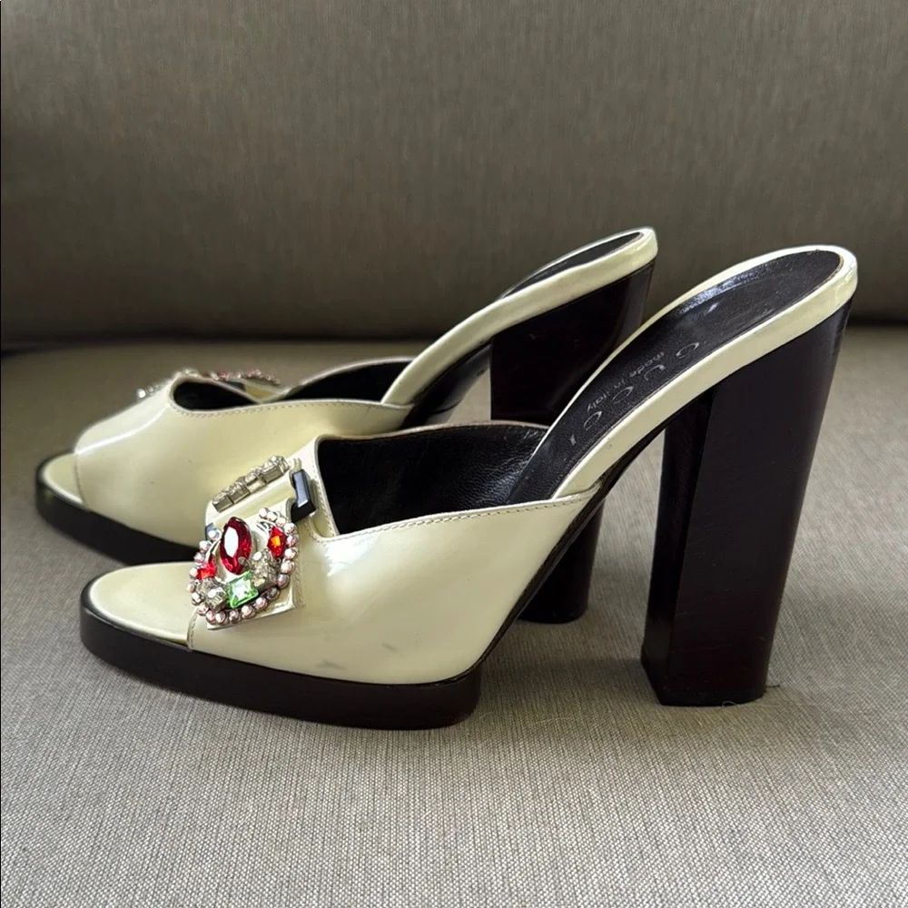 Gucci Women's Cream Embellished Slide Sandals - Picture 6 of 8
